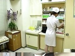 zwei Krankenschwestern beleidigt