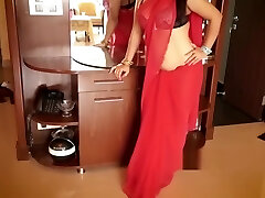 Indian Hookup Video Couple Blowjob & Fucking during Honeymoon - Desi XXX