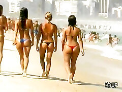 Sexy Brazilian g-string booty and Italian beach dancers