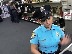 Ms Police Officer Gets Pummeled