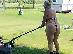 Got back to find wife mowing in a thong bathing suit, her bootie and thighs shaking with every step 