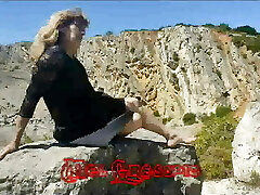 Bod painting with food 1 Bod painting with food 1