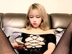 Big Breasted Blonde Masturbates With A Dildo In The Bathroom Big Breasted Blonde Masturbates With A Dildo In The Bathroom