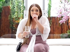 Pregnant Stunner With Big Boobs And Tattoos Is Having Hook-up With