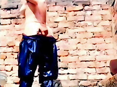 Desi hot girl bathing video torrid teen girl Desi hot girl bathing video torrid teen girl