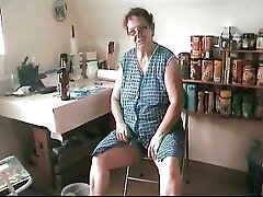 chubby granny fucks high stilettos