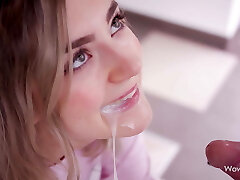 WOWGIRLS, Eva Elfie Finds a Spectacular way to Pay for her Bill