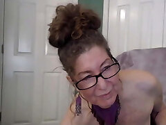 Sizzling milf on webcam