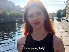 Tour guide is going to ravage a tourist because she's that faithful