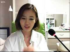 Korean cam girl private flash