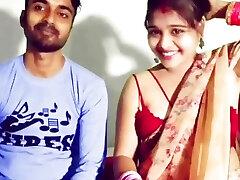 Latest Desi couples hindi chudai mms video small orbs bhabhi
