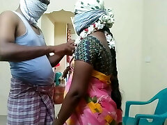 Indian Aunty rosy saree doggy video Indian Aunty rosy saree doggy video