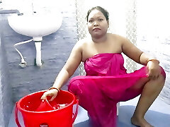 Sexy lady Bath Flash