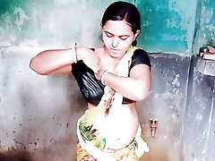????BENGALI BHABHI IN BATHROOM FULL VIRAL MMS (Cheating Wife Amateur Homemade Wife Real Homemade Tamil 18 Year Elderly Indian Uncensor