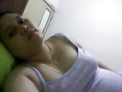 Please an affair when the hubby is working out of town Please an affair when the hubby is working out of town