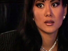 Jaw-dropping Asian woman's clit is all a chick wants to perceive with her lips