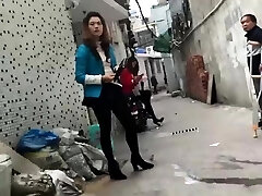 Chinese girl selling romp Chinese girl selling romp