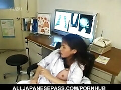Giapponese AV Modello infermiera scopata orale e in cooter'dal medico
