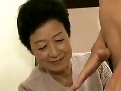 ژاپنی مادر بزرگ 3