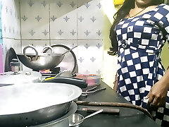 Indian bhabhi cooking in kitchen and fucking brutha-in-law