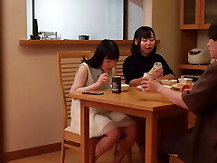 While his girlfriend was away on a lengthy night trip, he fucked his married ex-gf for few days.