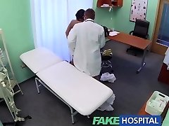 FakeHospital Ausländische Patienten ohne Krankenversicherung zahlt die pussy Preis für alternative Behandlung