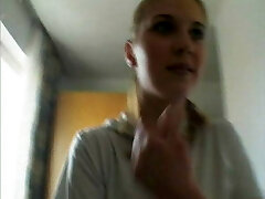 College-aged Jahre und direkt vor der Kamera ihren ersten Film drehen College-aged Jahre und direkt vor der Kamera ihren ersten Film drehen