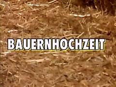 Busty babes saugen Schwänze in einem vintage-Orgie sex Film Busty babes saugen Schwänze in einem vintage-Orgie sex Film