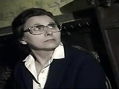 Attractive buxomy experienced doll gives a magic blowjob