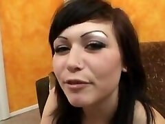 cutie saugt fickt und schluckt cumshot