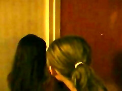 pompino sorella e la cugina pompino sorella e la cugina