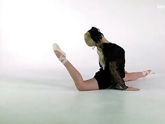 Nude ballerina Manya Baletkina super hot flexible teenie