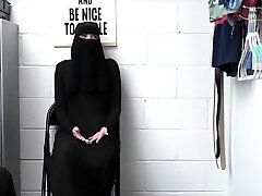 ladro religioso ancora sessualmente punito