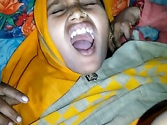 padhos ki bhabhi ki mast chudayi bhabhi ne devar ka pani nikal diya