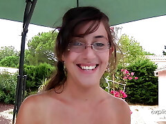 Pornography casting of a French teenie by the pool, blowjob, sex, fist-fucking. Complete version
