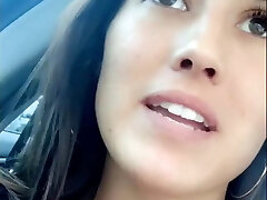 Gorgeous bitch tell you slinks how it is! Gorgeous bitch tell you slinks how it is!