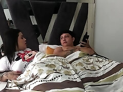 Sharing a room with my sister - Spanish porn