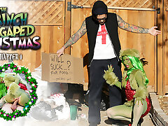Joanna Angel & Small Hands in How The Grinch Gaped Christmas - Chapter 4 Vignette
