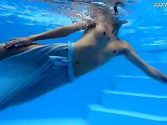 Another surprise from Hermione Ganger underwater Another surprise from Hermione Ganger underwater