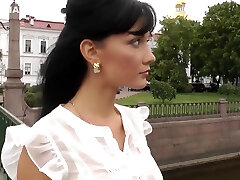 incontra la ragazza con il corpo perfetto!