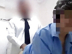 okul temizlikcisini siken ogretmen turco porno