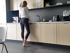 russo culo a casa