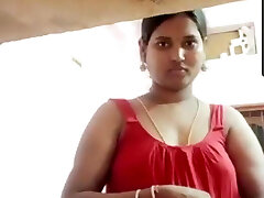 मदुरै, मुश्किल निपल्स के साथ चिम्मि में तमिल सेक्सी चाची