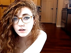 Four eyed whore with curly hair is a passionate masturbator with a beautiful ass