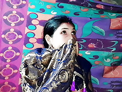 Magnificent bride in Banarasi saree had a lot of fun in the sex room.