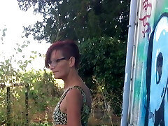 Exhibe plug salope Exhibe plug salope