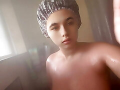 paffuto grasso bbw prendendo una doccia paffuto grasso bbw prendendo una doccia