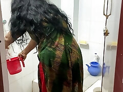 I went to the bathroom and started fucking my sista