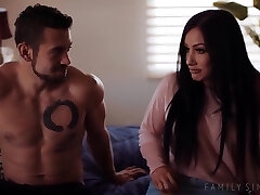 Mothers & Stepsons 6 Gig 2 - Jennifer White Mothers & Stepsons 6 Gig 2 - Jennifer White