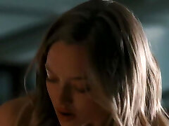 amanda seyfried, julianne moore e nina dobrev nudo